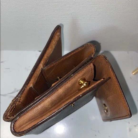 Authentic Louis Vuitton Monogram Wallet - Picture 13 of 14